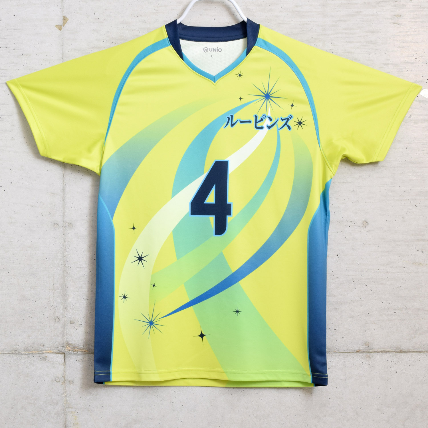 蛍光色の宇宙柄ユニフォーム | 作成事例 フォトギャラリー