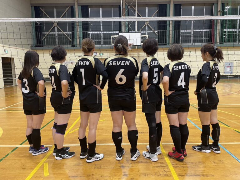 SEVEN様　バレーユニフォーム　オーダー事例