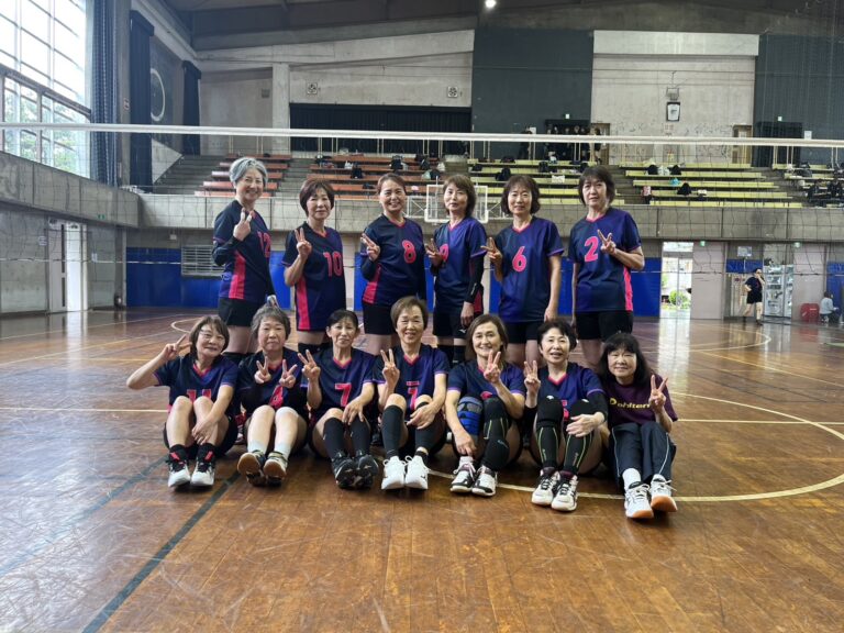 Pink Pink様 バレーボールユニフォーム オーダー事例