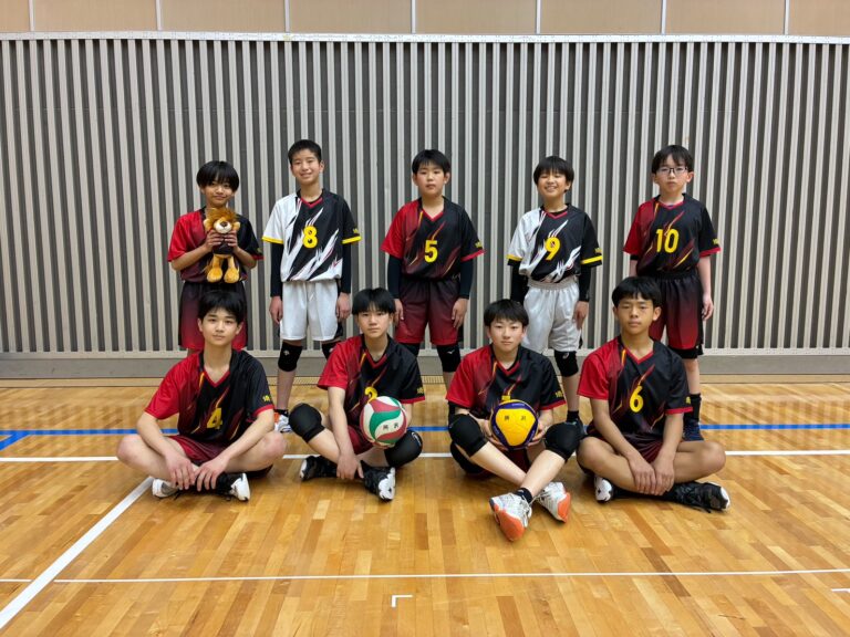 所沢 LUAN様　バレーボールユニフォーム　オーダー事例